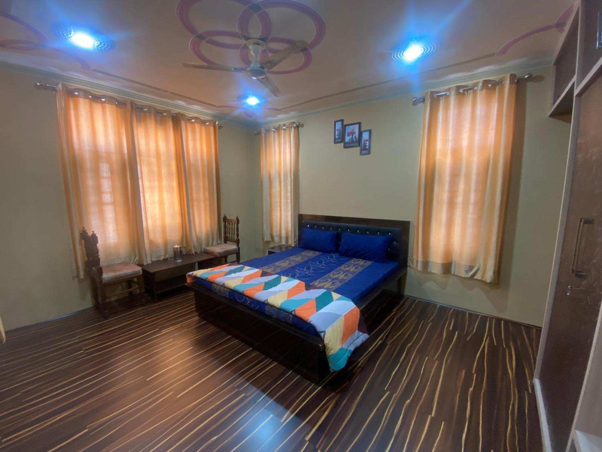 Penthouse Villa Srinagar  Exterior photo